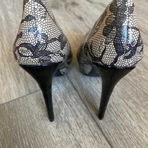 ALDO Beige Black Faux Lace Print Pumps - Picture 4 of 9